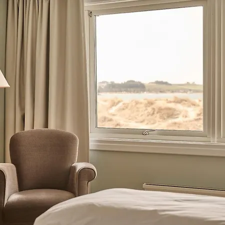 Sola Strand Hotel 4*