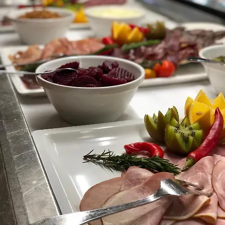 Sola Strand Hotel Otel 4*