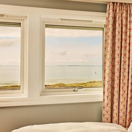 Sola Strand Hotel 4*