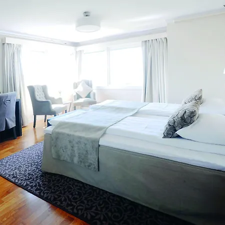 Otel Sola Strand Hotel 4*