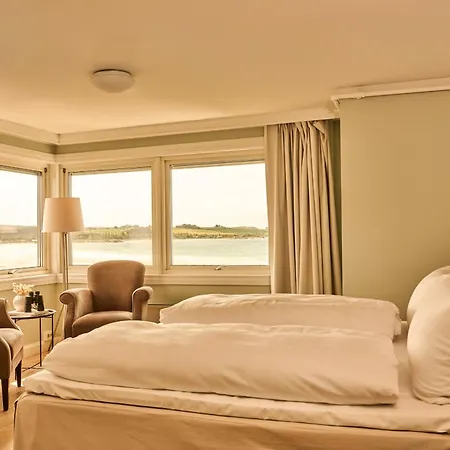 Sola Strand Hotel